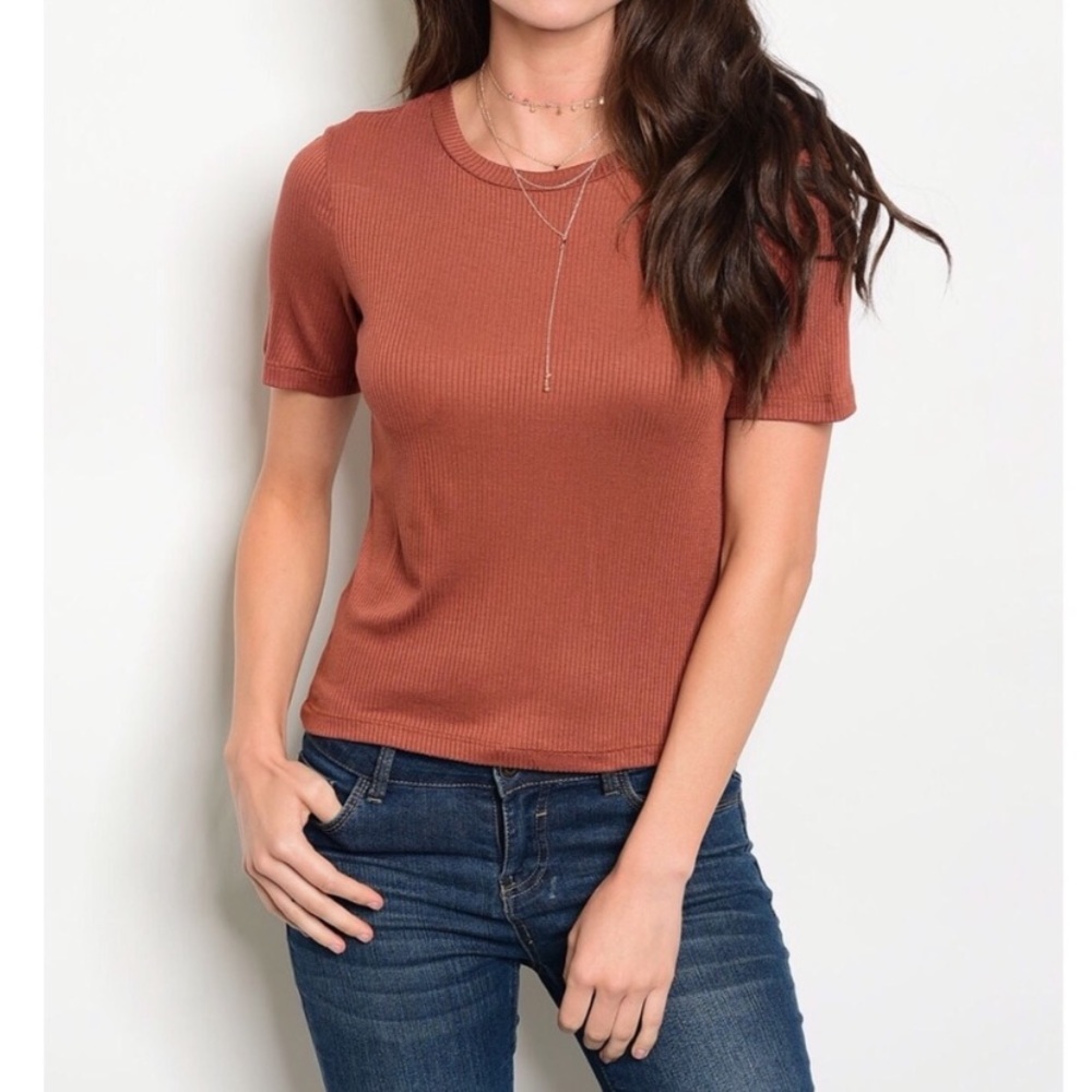 Ribbed Burnt Orange Top!  Flattering Fit!